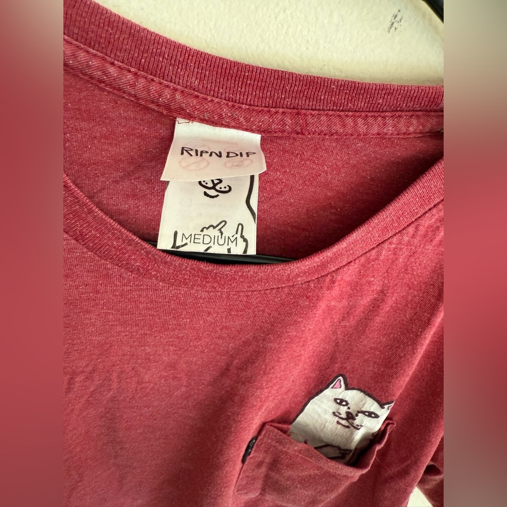 rip n dip - pocket cat tshirt - Picture 2 of 4
